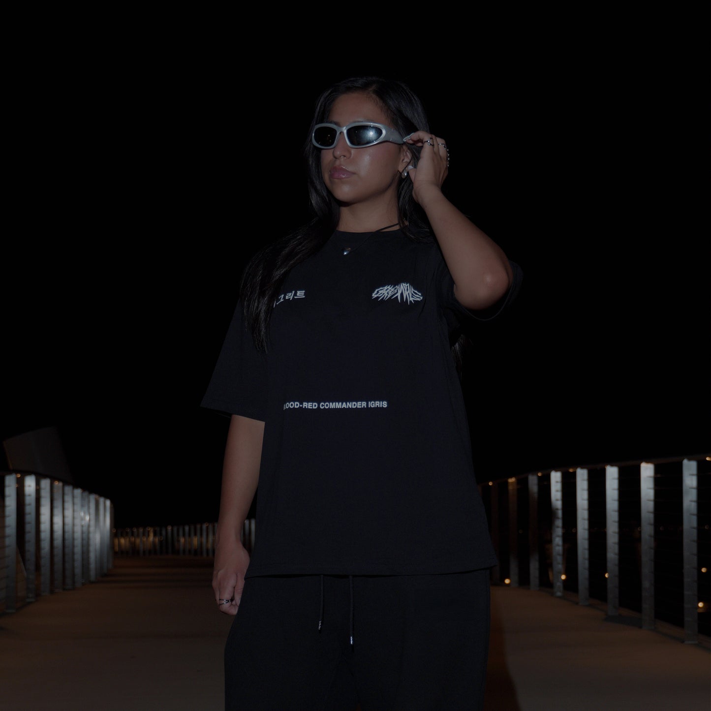 CRIMSON COMMANDER OVERSIZED TEE